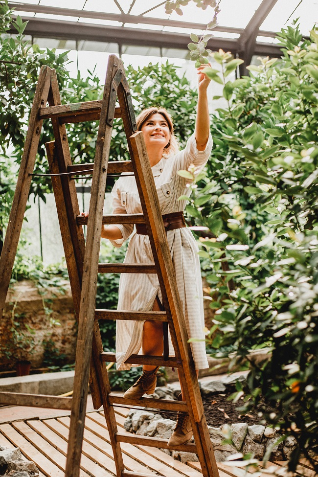 Ведущая &quot;плюсов&quot; покорила красотой в тропической фотосессии